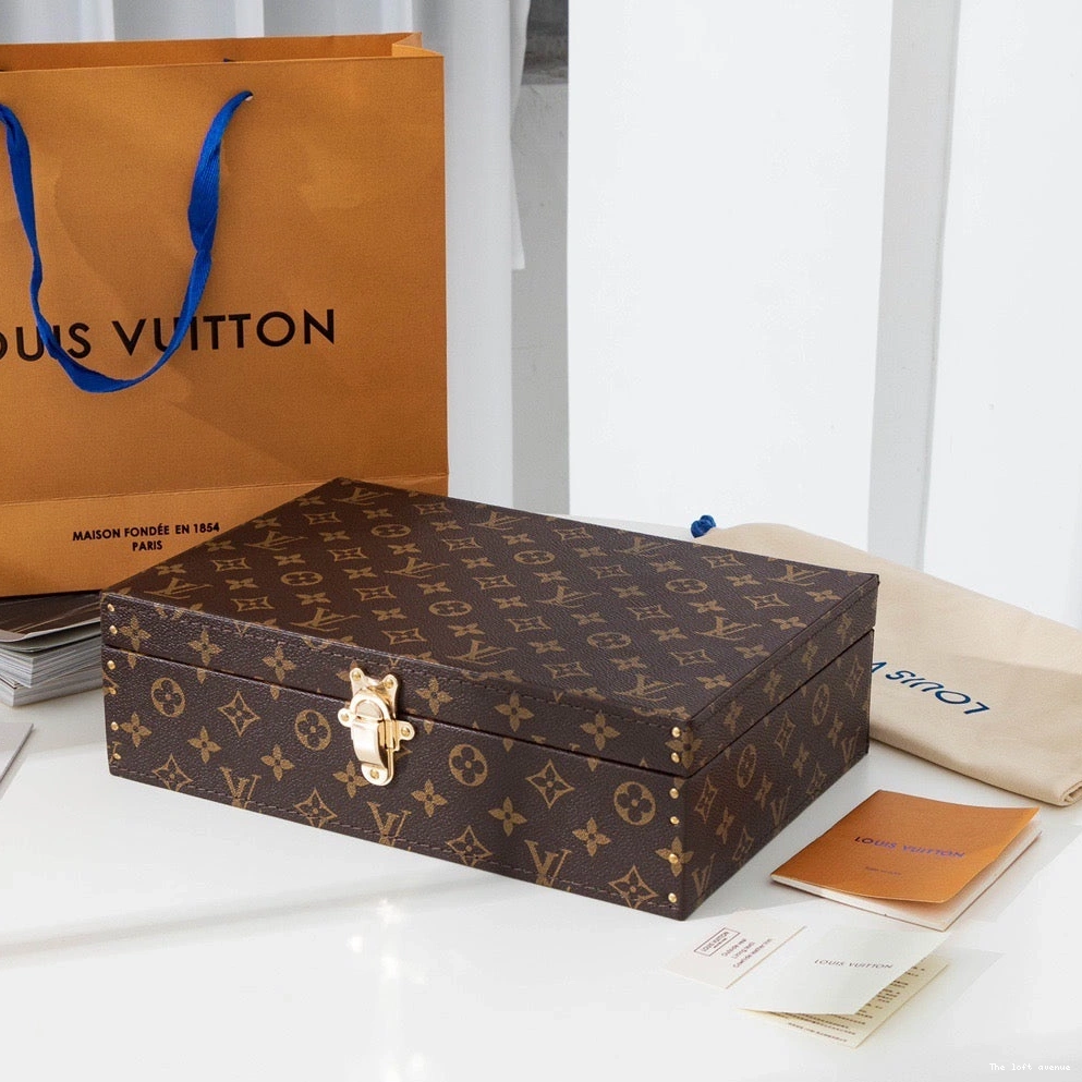 LV BOX CUSTOM ACCESSORIES 0809